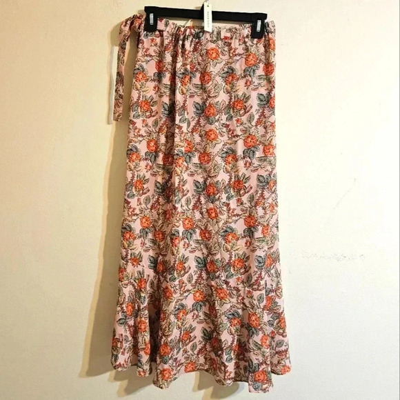 Max Studio Ruffled Skirt NWT - Picture 2 of 5